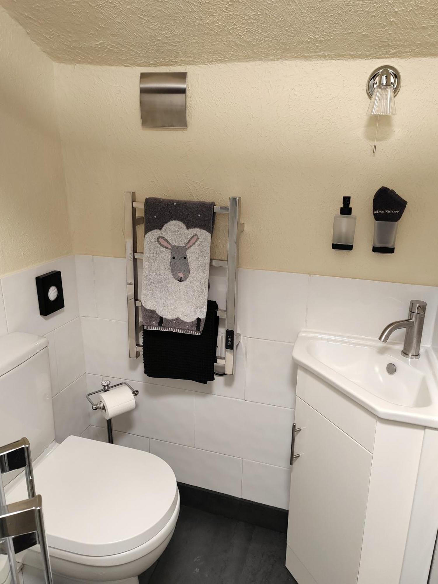 Puddle Duck Lodge - Adults Only Bowness-on-Windermere Quarto foto